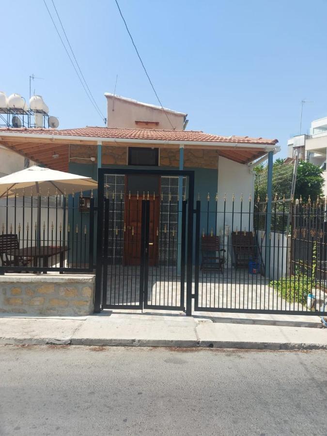 Anna Guesthouse 10 Min Walk From The Beach Larnaca Esterno foto